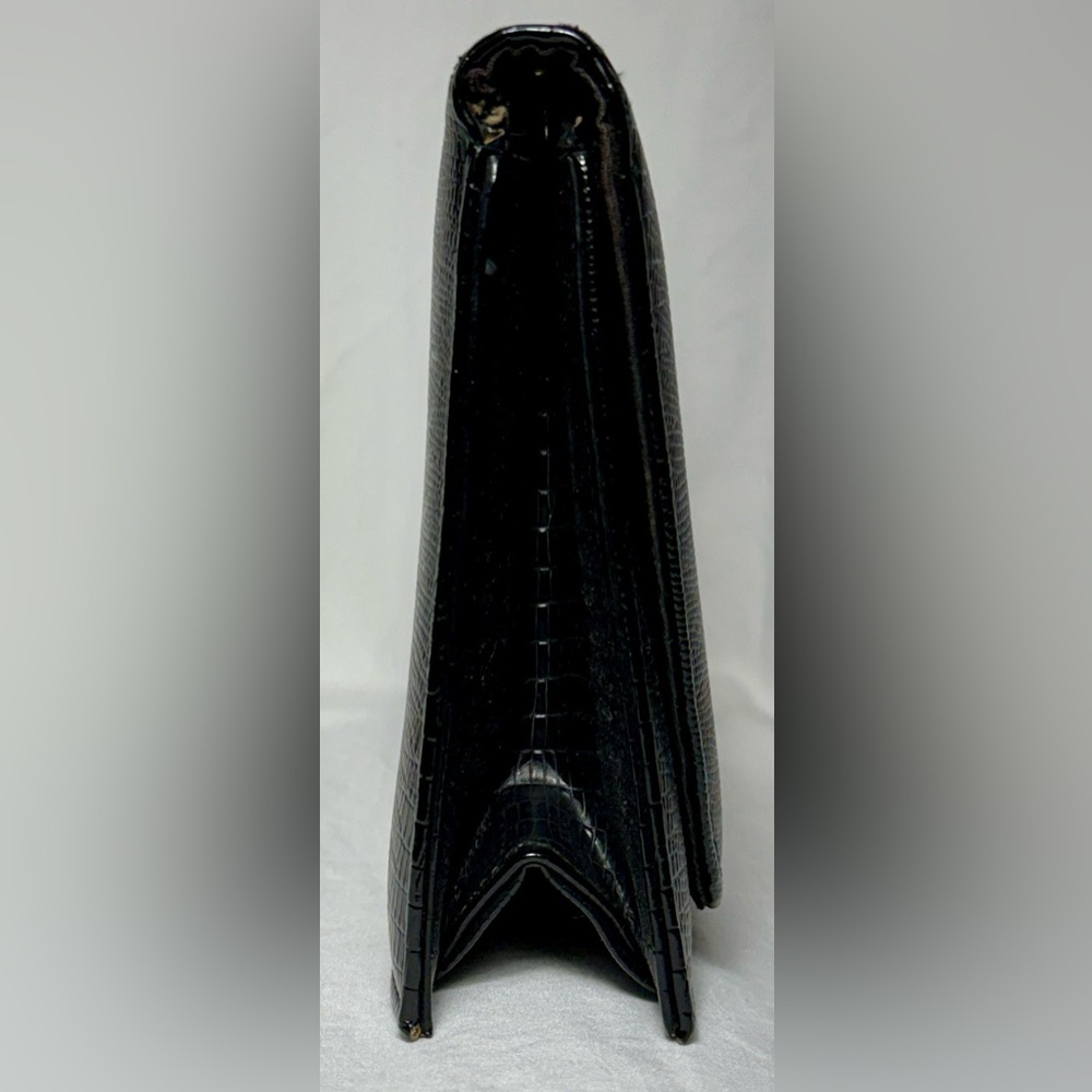 ANDE Vintage Faux Leather Convertible Clutch - Picture 4 of 8